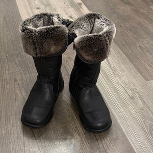 Toe Warmers Canadian Women's Black Fur-Lined Leather Boots 6.5